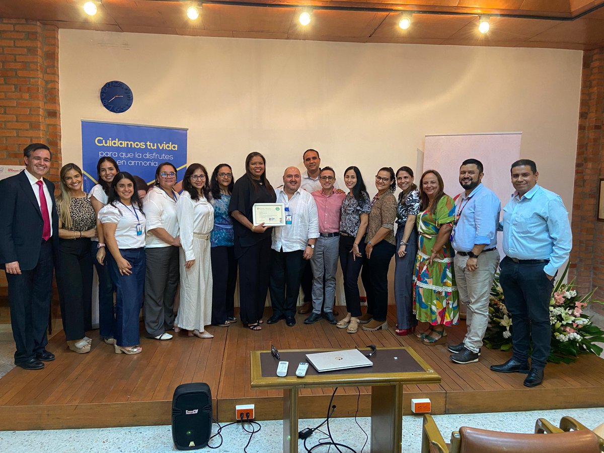 NewhealthF's tweet photo. Enhorabuena Comfandi por la reciente renovación del Certificado NEWPALEX como Equipo Excelente de Cuidados Paliativos en el nivel domiciliario conforme al método NEWPALEX
#NEWPALEX #colombia #CuidadosPaliativos https://t.co/VEWy62XSgn