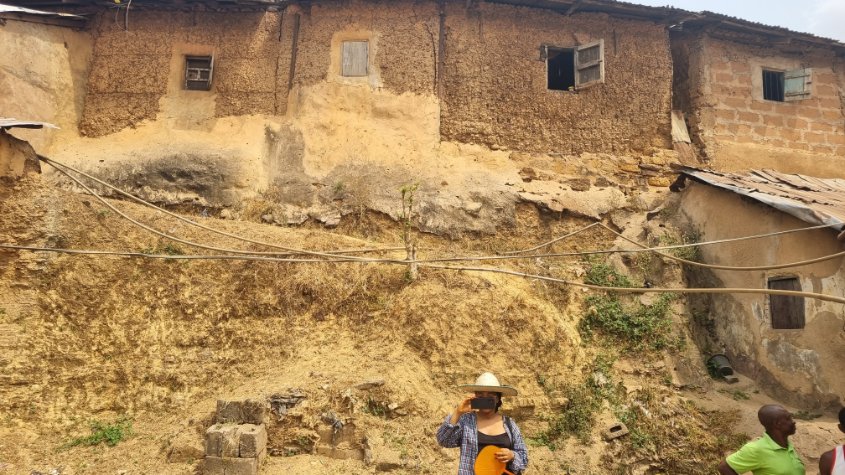 I joined the #EnuguPhotoFestival community @enuguphotofest for their first PhotoWalk to Ugwu Alfred, a settlement named after Alfred Inoma who led the first labourers in 1915 to Enugwu-Ngwo at the beginning of the coal mining activity. What became of our city expanded from here.