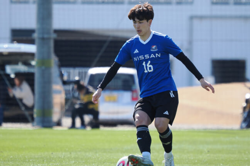 J1LeagueEU's tweet photo. For the second leg of #ACL, #Yokohama F. #Marinos should confirm the same lineup of 1st, apart from the right back {#Matsubara is suspended}: the young #Yoshida could be the chosen one to replace him, or #Kato could be moved there with #Yoshio or #Watanabe on the other side https://t.co/xqVNlf7Y6C