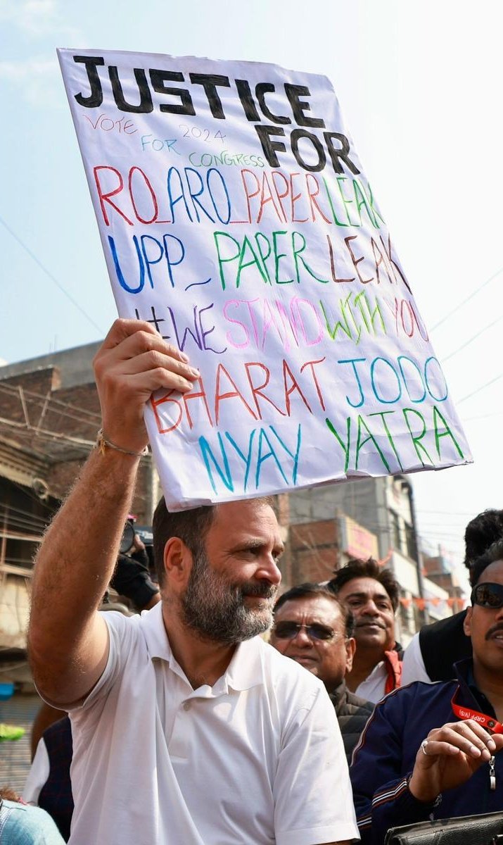 CivilReapers23's tweet photo. If you hate him. It's ok. But remember he always stand with us. He is one of the politician who always speaks in favour of students  and unemployment. During his rally, he supports our campaign. Thank you RAGA❤️🙏
#CANCEL_ROARO2023_EXAM https://t.co/YYCXn5vIXD