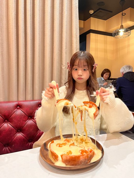 世古乙羽のTwitter画像32