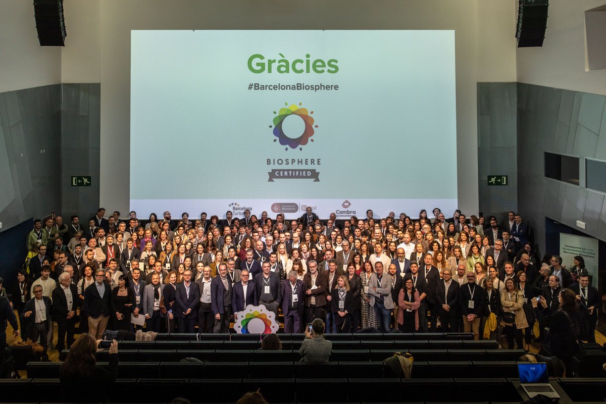 Barcelona fa un pas més com a destinació sostenible. Ja són més de 1000 les empreses que s’han certificat en un compromís amb les bones practiques en la gestió 🌿#BarcelonaBiosphere
➡️tuit.cat/u4ryq

<a href="/BarcelonaTurism/">Barcelona Turisme</a> <a href="/bcn_ajuntament/">Ajuntament de Barcelona</a> <a href="/cambraBCN/">Cambra de Comerç de Barcelona</a> <a href="/TurismeDIBA/">TurismeDIBA</a> @Biosphere_RTI