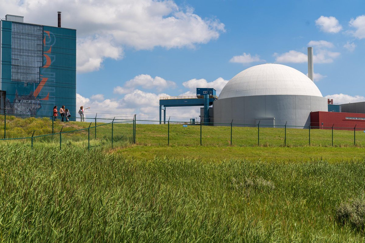 Vanaf 23 februari tot 4 april 2024 kunnen geïnteresseerden meedenken over het onderzoek voor de bouw van twee nieuwe kerncentrales. Dit is de eerste stap van de projectprocedure om tot een definitieve locatiekeuze te komen. Nieuwsbericht ⤵️ rijksoverheid.nl/actueel/nieuws…