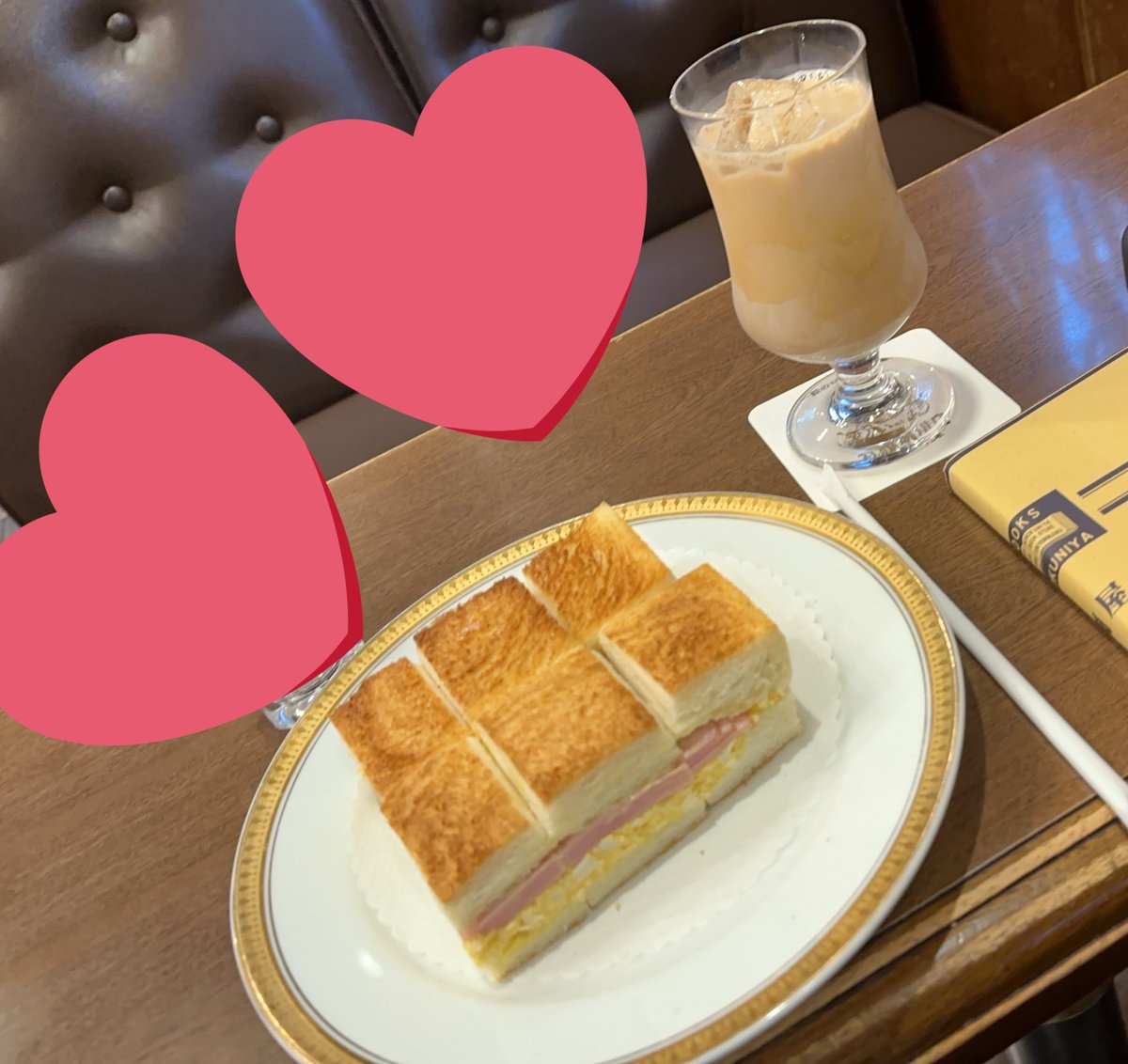 runrun96437584's tweet photo. 今朝モーニング読書してた🥰 https://t.co/67l30xSYyM