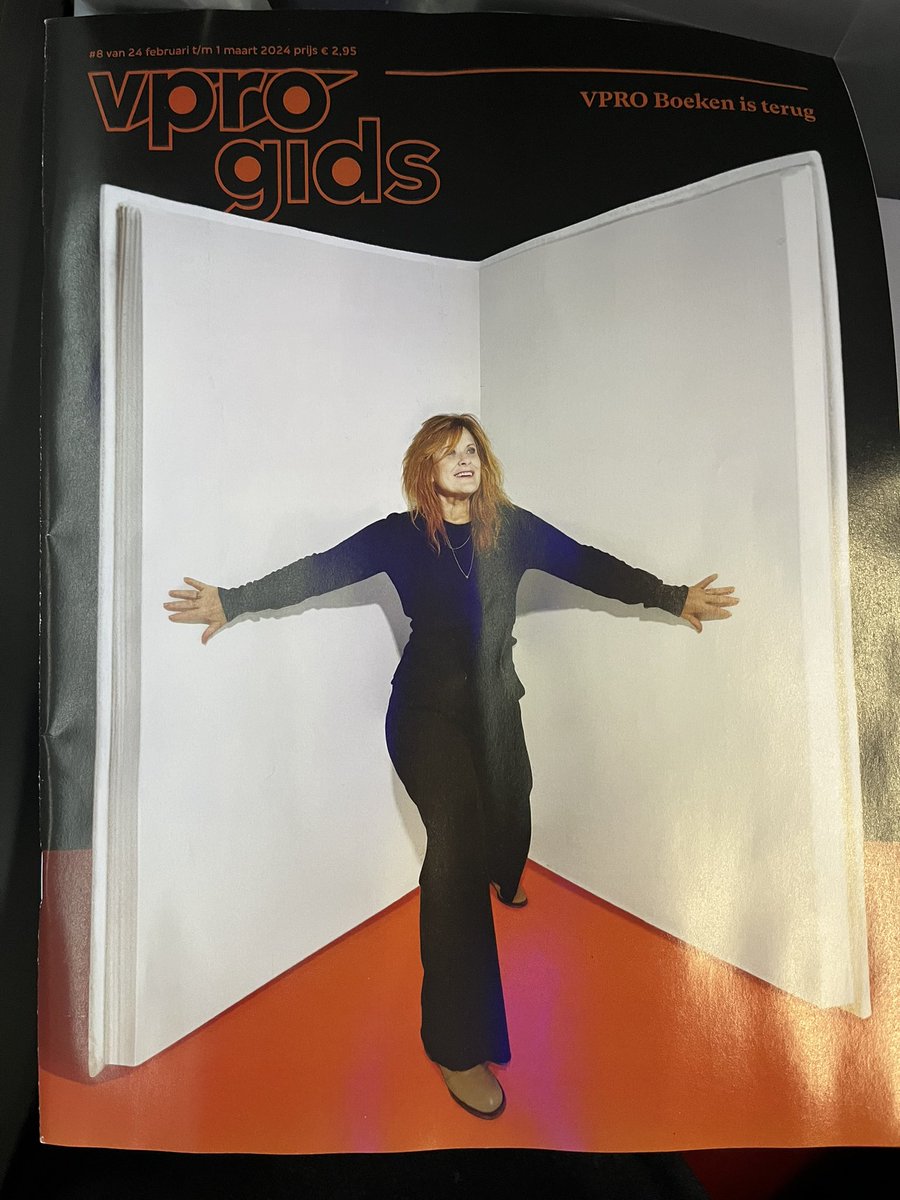 Nu op de cover van de VPRO Gids en vanaf zondag wekelijks op je tv: VPRO Boeken met Lotje IJzermans. <a href="/MuratIsik/">Murat Isik</a> en Rinske Bouwman zijn te gast in de eerste aflevering. Zondag 25 feb, NPO 2, 17.40 uur.
#vpro