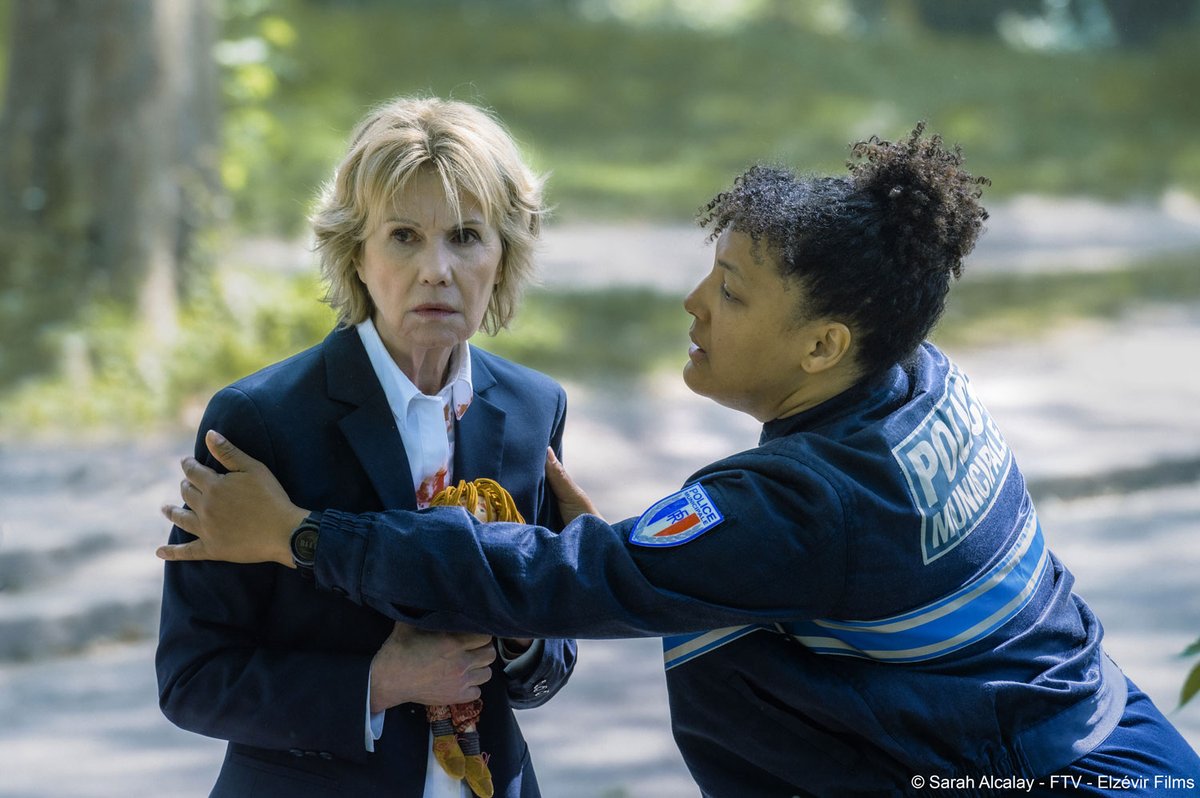 Pictanovo's tweet photo. #Audiences📈
Quel succès ! Sur France 2, #Flashs, ac #MiouMiou et #MarieDenarnaud, était leader vendredi 16/09, avec 3,9 millions de téléspectateurs, devant #DALS ! 
Une enquête surprenante tournée @hautsdefrance et coproduite par #pictanovo à revoir ici : https://t.co/GxaxPyJUX2 https://t.co/ZJhhuULzwS