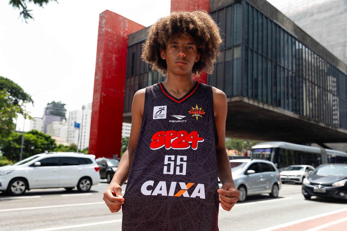 mkt_esportivo's tweet photo. NOVIDADE!

LNB lança a loja oficial do NBB CAIXA.

https://t.co/J7gLMRe7bV https://t.co/QWpgB2lg5O