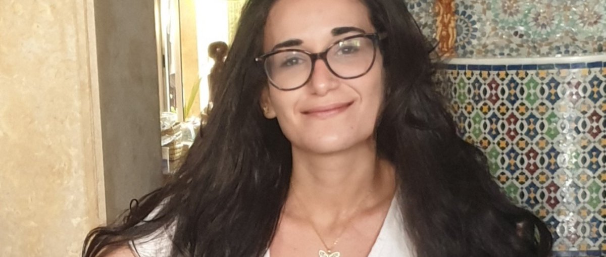 [ #Recherche ]

👩‍🔬 A l’occasion du 'Mois #FemmesetScience', Ayat-Allah Bouramdane, ex-étudiante @Graduate_X & actuellement prof. assistante au Laboratoire des Énergies Renouvelables et Matériaux Avancés - @UIRabat, a accepté de répondre à nos questions.

➡️bit.ly/4bFarSJ