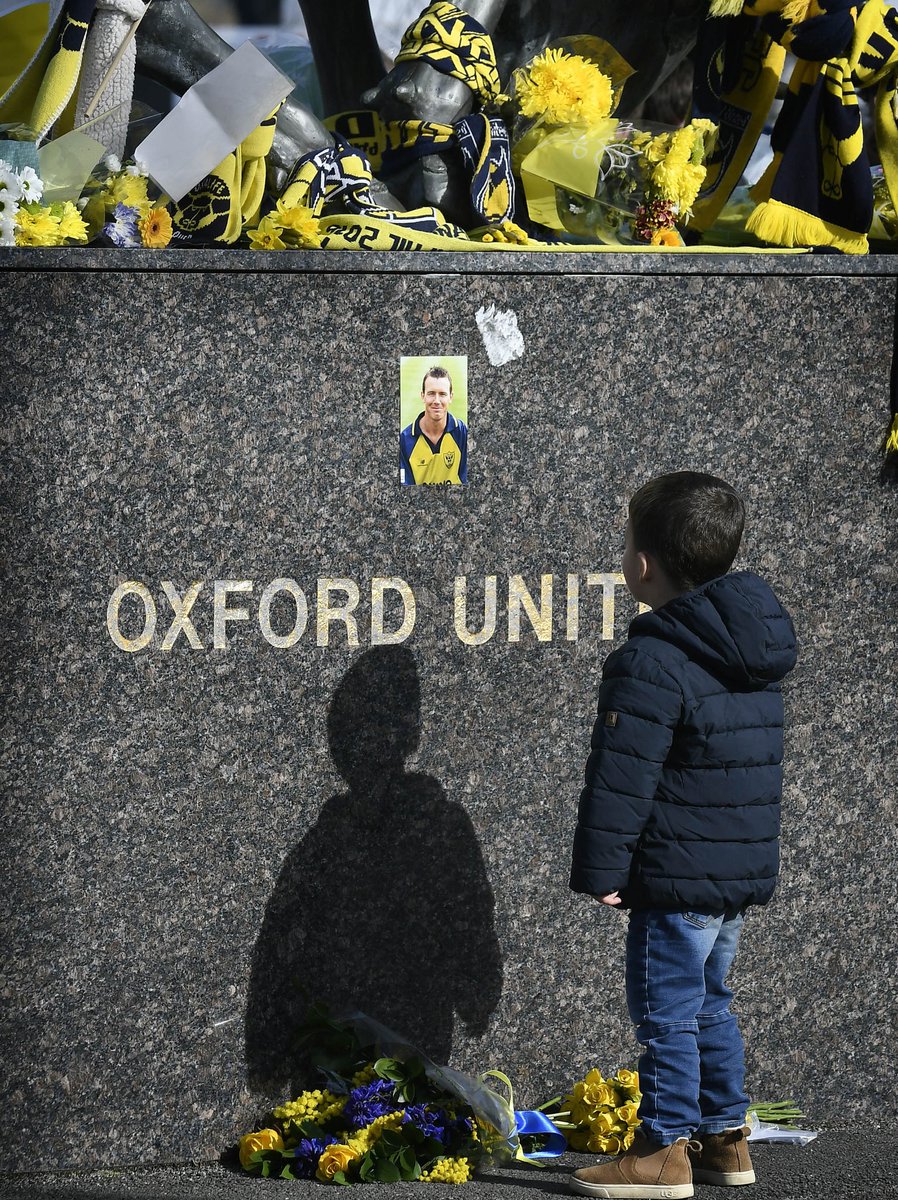 YellowArmyOUFC's tweet photo. We are thinking of Joey's daughters, friends and family, and everyone associated with #OUFC. Today we remember the greatest ever Oxford player, Joey Beauchamp!

Look out for each other. Show the people around you that you care. Be a good friend.

LEGEND, HERO, FOREVER A YELLOW 💛 https://t.co/WwcgBDduGV