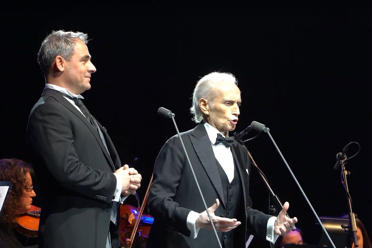 On 16 February, José Carreras thrilled the audience at the sold out Steel Arena in Košice. He was joined by soprano Michaela Varády, baritone Filip Tuma and the Opera orchestra conducted by David Giménez and received several standing ovations. VIDEO: youtube.com/watch?v=BoS7CQ…