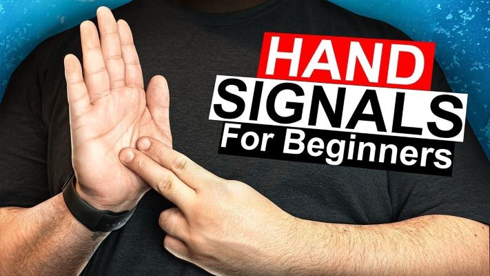pattayascuba's tweet image. Scuba Hand Signals Guide for Beginners

Understanding fingers and hand gesticulation, as well as some unusual body movements underwater, helps to reduce confusion and anxiety... and it increases safety.
#scubadiving #handsignals

Here's a quick recap...

private-scuba.com/scuba-hand-sig…
