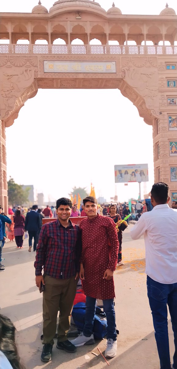vikash33u's tweet photo. धरती पर स्वर्ग का आनंद खाटूधाम में है।
और जो दुर्भाग्य को भाग्य में बदल दे,
वो शक्ति बाबा श्याम में है। 
।। जय श्री श्याम।।
#khatushyambaba #KhatuShyam #khatushyamji #2k24 https://t.co/Cp7XByfe8D