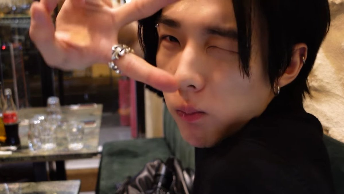 hyunjinpost's tweet photo. he's so cute https://t.co/k9A4f73ANu