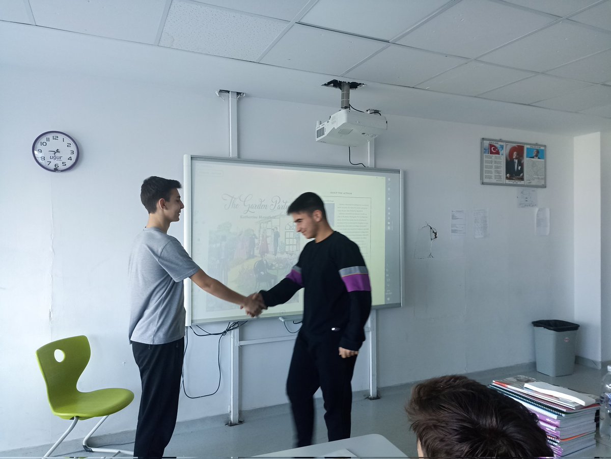 We are acting out the story we are reading with 10-B students.💜

10-B öğrencileriyle okuduğumuz hikayeyi canlandırıyoruz.💜
<a href="/UgurOkullari/">Uğur Okulları</a> 
<a href="/UOGaziemir/">Uğur Okulları Gaziemir Kampüsü</a> 
<a href="/AhmetPaksoyy/">Ahmet Paksoy</a> 
<a href="/burcingg/">Burçin Gökman Gürkan</a> 
<a href="/seazra/">serra erdem</a> 
<a href="/periozkaran/">Peri Özkaran</a>