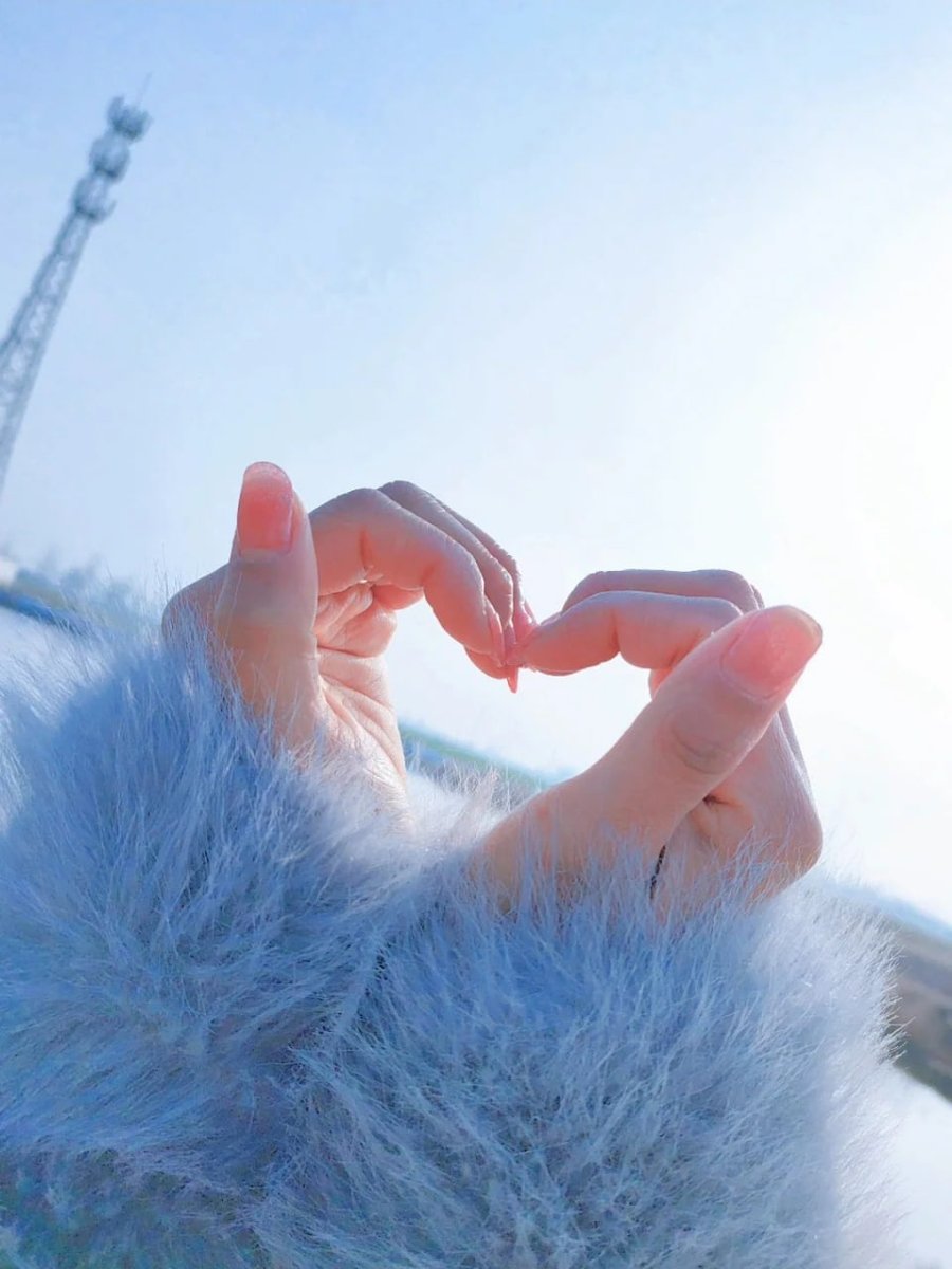 faboolousrp's tweet photo. Tiny hands, big heart  ❤️ https://t.co/FadQ0F52na