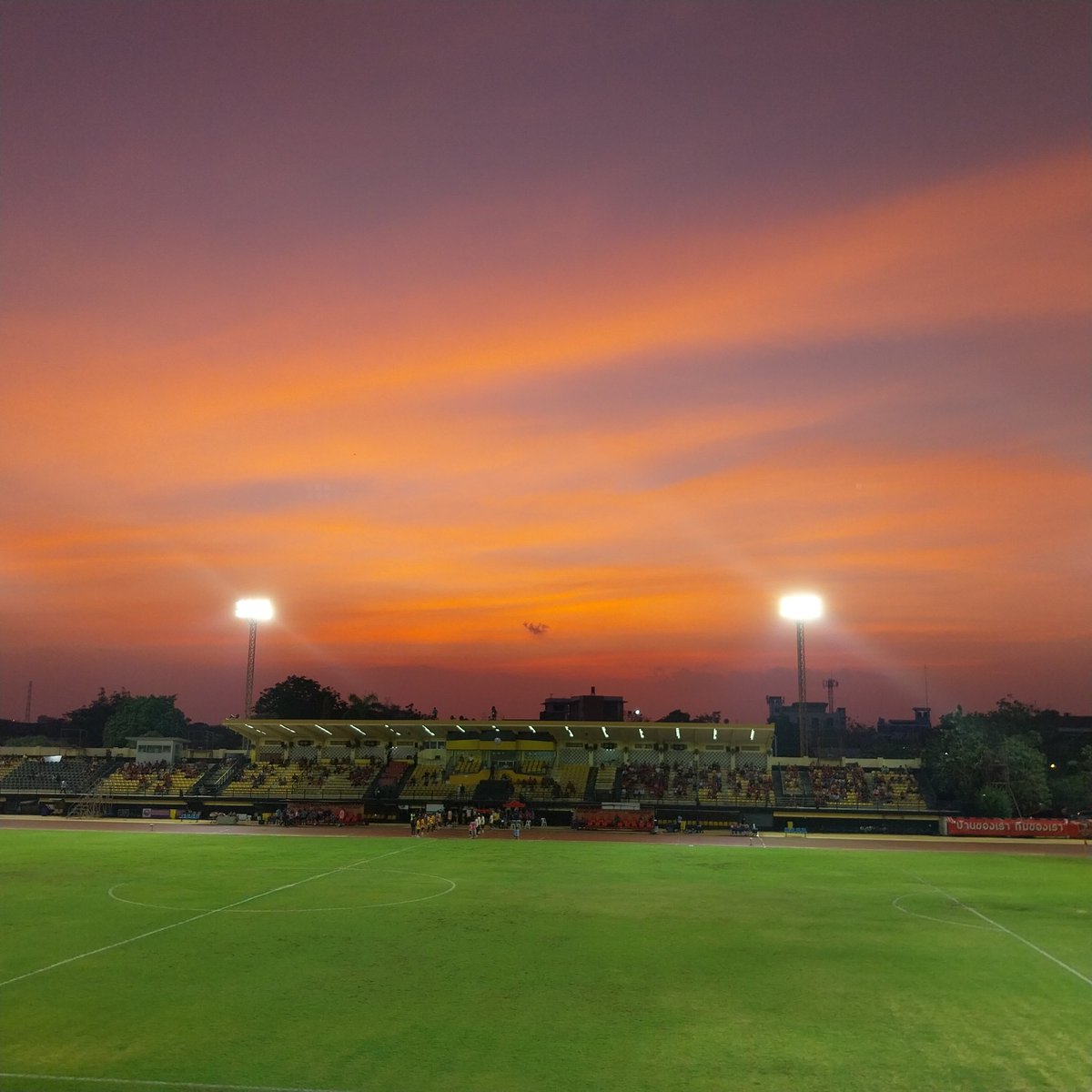 Khon Kaen Utd v Chiang Rai Utd 
A beautiful sky before kick off.