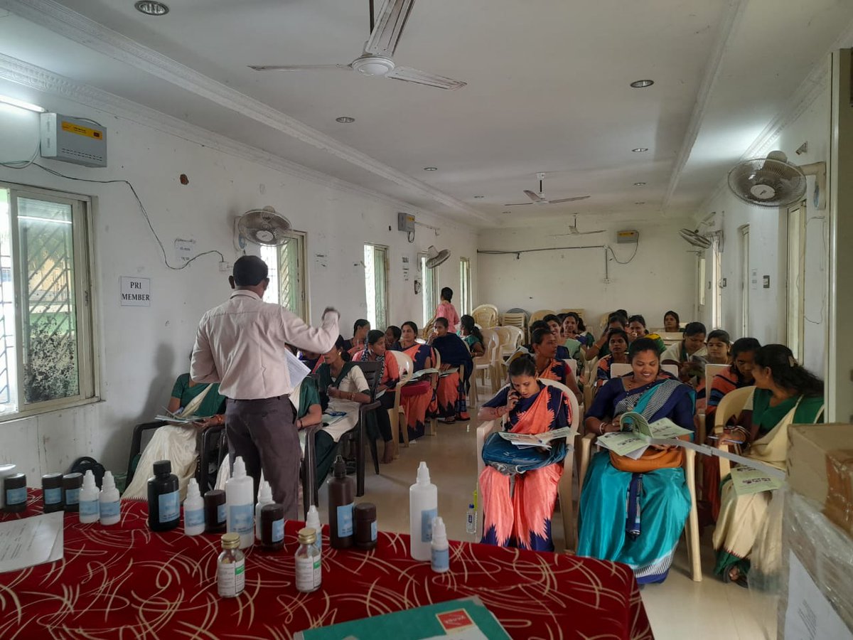 Block-level training sessions for MBKs on assessing #WaterQuality using #FieldTestingKits are underway in Chikiti block. This hands-on approach not only enhances their skills but also ensures better community health & awareness.

@CMO_Odisha
@Ganjam_Admin
@ZP_Ganjam
@PRDeptOdisha