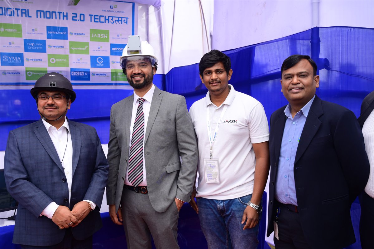 ESLSteelLimited's tweet photo. ESL Digital Team celebrated #TechUtsav during #DigitalMonth 2.0. We bridged the gap between digital transformation and industrial learning, showcasing groundbreaking tech ideas from 10 tech partners.
#DigitalTransformation #AI #Innovation #ESLCares #TransformingForGood https://t.co/Gx9mJlwx6E
