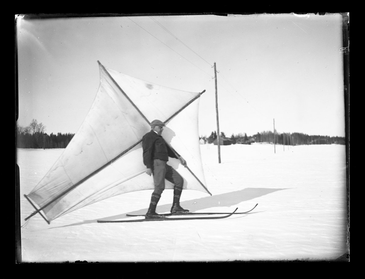Finnafi's tweet photo. Talvilomakausi on alkanut, joten innostuimme penkomaan kuvia talviliikunnan riemusta. Mikä on sinun lempilajisi? 🎿 🛷 ⛸️ ☃️
👉Lisää kuvia löydät #Finnafi: https://t.co/4Wn5ClW8tm
Sitten vain pipo korville ja nauttimaan lumesta! https://t.co/TYjYgzHdnK