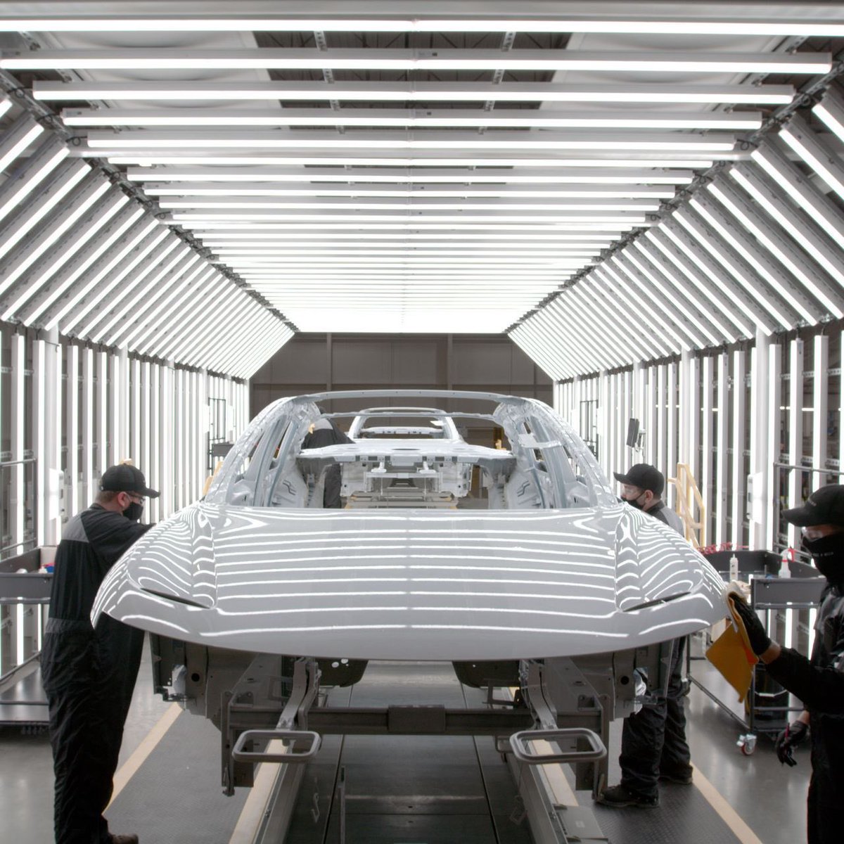 قريبًا في السعودية :

سيتمّ تصنيع الطائرات و السفن و السيارات و الذخائر 🇸🇦🤩