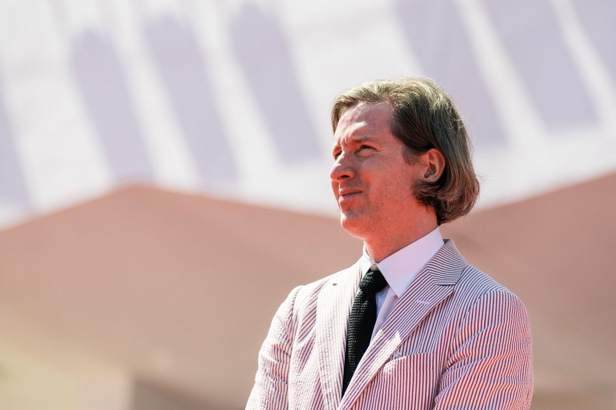 yoshi_shimamura's tweet photo. Venice International Film Festival

Film director Wes Anderson, who appeared on the red carpet today, was very fan-serviceable.
I think Mr. Wes Anderson like this attracts good quality funds and people, don't you?

Also at the ceremony held on the red carpet,
Chinese actress Ms. LI MENG
Italian model Ms. Bianca Balti
I was so scared by their beauty!

#movies
#movielover
#investors
#stocks
#realestates
#wealthy
#TVTokyo
#Entrepreneurship
#startup
#LaBiennaleDiVenezia
#Venezia80
#BiennaleCinema2023
#WesAnderson