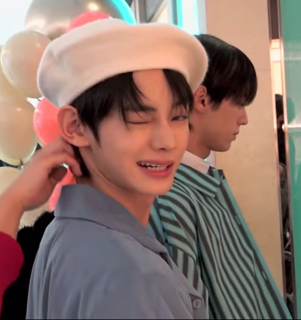 Hanjinspics's tweet image. THAT WINK

#TWS #한진 #HANJIN