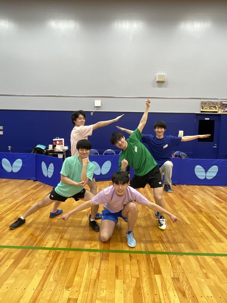 Ping_Pong_Tokyo's tweet photo. 愛知工業大学卓球部の選手の皆さんから素敵なお写真が届きました🥹✨✨

ピンポントーキョーTシャツを着てポーズ😎
ありがとうございます！！！

オリンピック選手やTリーガーなど数多く在籍する日本一の学生チーム！

これからも愛工大卓球部を応援してます☺️
選手の皆さんありがとうございました ~！ https://t.co/M13zYddJjt