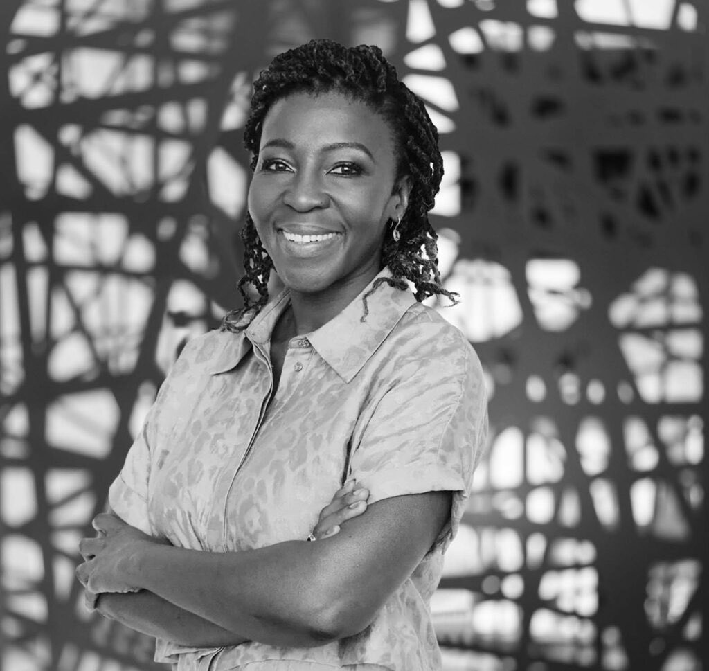 CShowAfrica's tweet photo. It was a pleasure to welcome Mokgadi Maunatlala to our closing session! Her insights on investment, impact, and sustainability left a lasting impression. "Set 6 non-negotiable boundaries; choose partners wisely." #Investment #Impact #Sustainability #AfricanEntrepreneurs #csamp https://t.co/M2LshOBg0H
