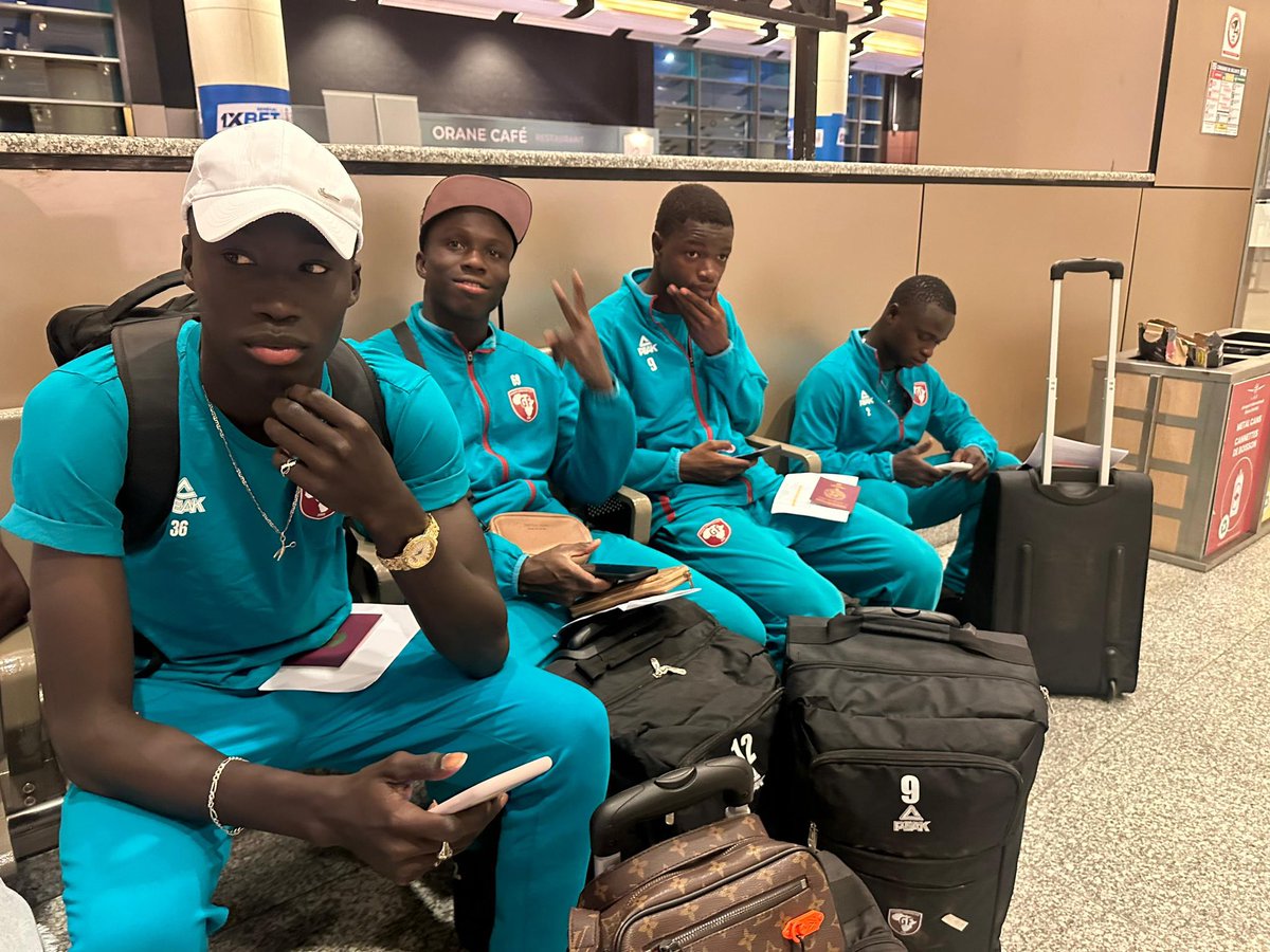 totalsport221's tweet image. ✈️ 𝑹𝒐𝒂𝒅 𝒕𝒐 𝑴𝒐𝒓𝒐𝒄𝒄𝒐

#TeamGF #footlocal #tournoiinternationalU19

G. Foot  en route pour #Maroc va remettre son titre en jeu lors du Tournoi International U19 au Maroc 🇲🇦 du 20 au 23 fevrier. Les grenats partagent le groupe B avec l'Ajax 🇳🇱 et du SC Braga 🇵🇹.