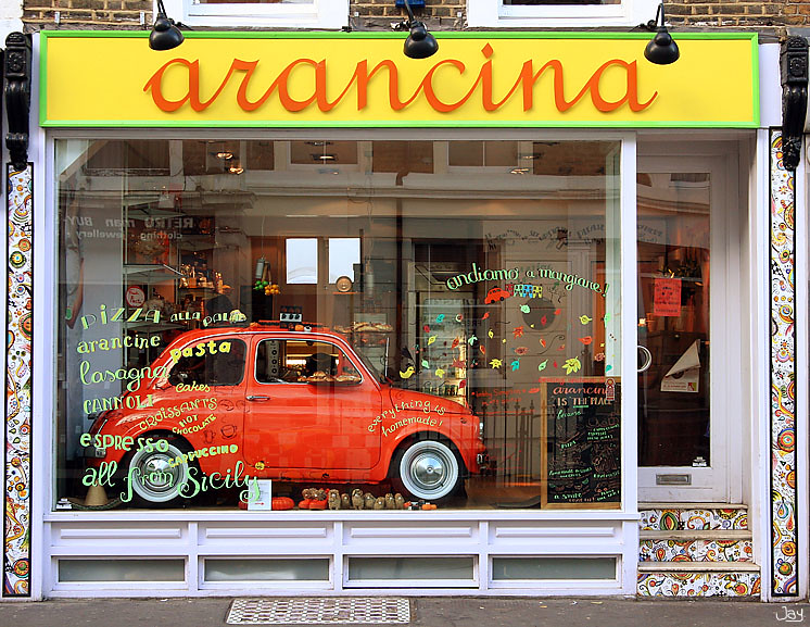 Gm 💚🤍❤️

Did you know you can fit a classic into a restaurant in 500 ways?