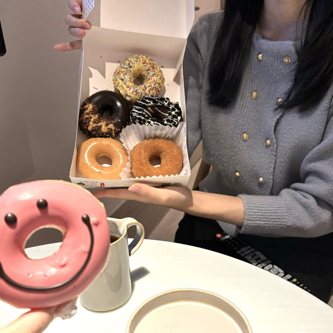 最近ドーナツ好きで沢山食べてる🍩❤︎ https://t.co/JQLsPRmpv0