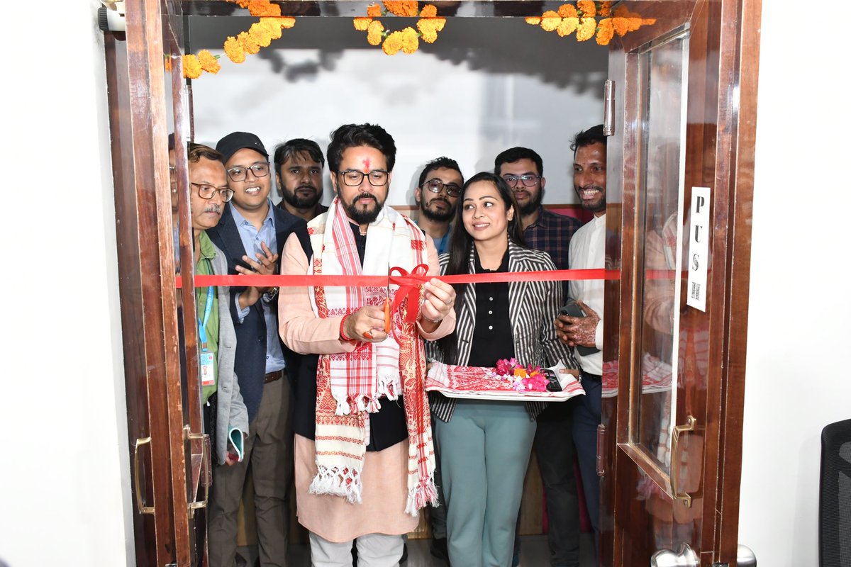 ianuragthakur's tweet photo. It was a pleasure to visit the Doordarshan Kendra in Guwahati and inaugurate the RNU news production room at the centre. This will significantly increase the centre's output and provide the people with high-quality services.

Under the visionary leadership of Hon'ble PM Shri @narendramodi ji, the government has made the development of the North-eastern states a top priority resulting in all-round development in the region. 

I also held a review meeting with the senior officials and held discussions on a variety of issues concerning the department.