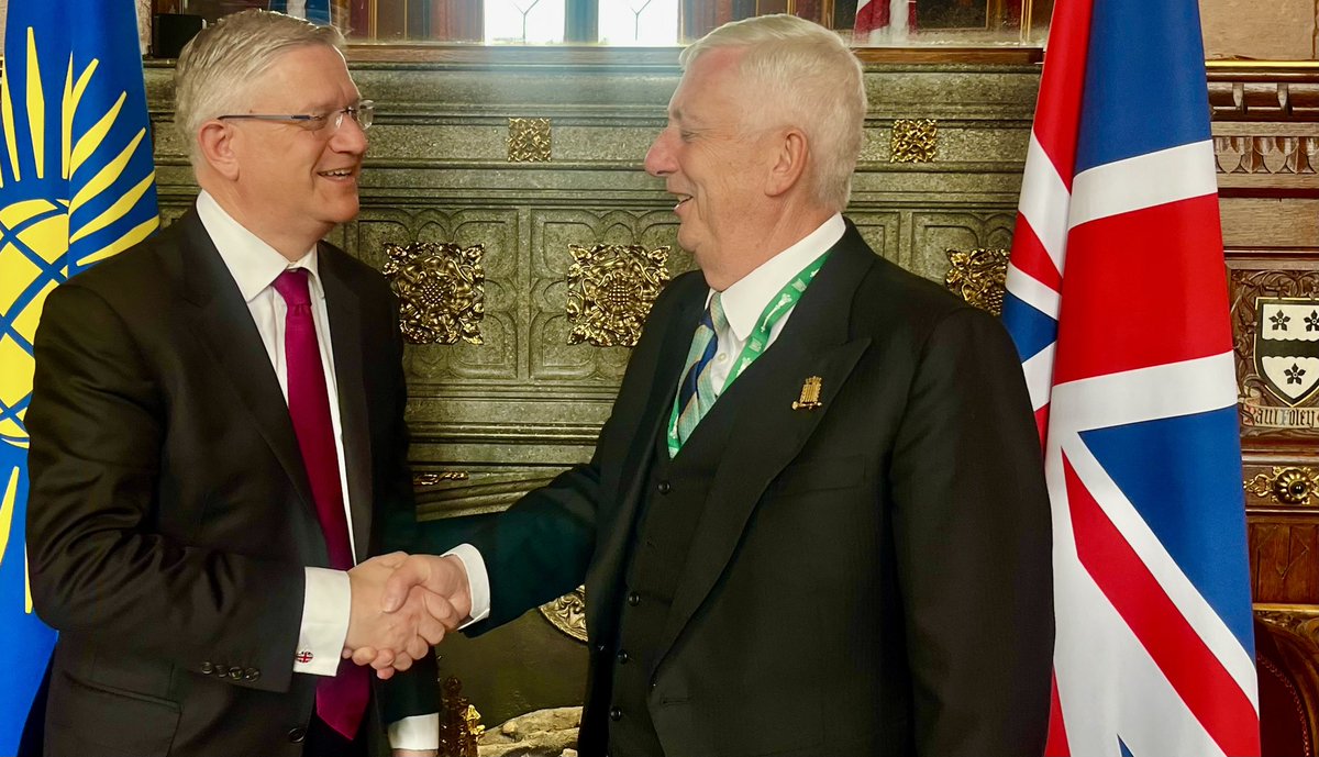 AndrewRosindell's tweet photo. So pleased to spend time this morning with Mr. Speaker @CommonsSpeaker in Speaker’s House @HouseofCommons as my first meeting on an important day  in Westminster for me, as I continue to represent the good people of Romford as their MP in @UKParliament #Romford #Essex 🇬🇧🏴󠁧󠁢󠁥󠁮󠁧󠁿 https://t.co/TjZBz25Dnl