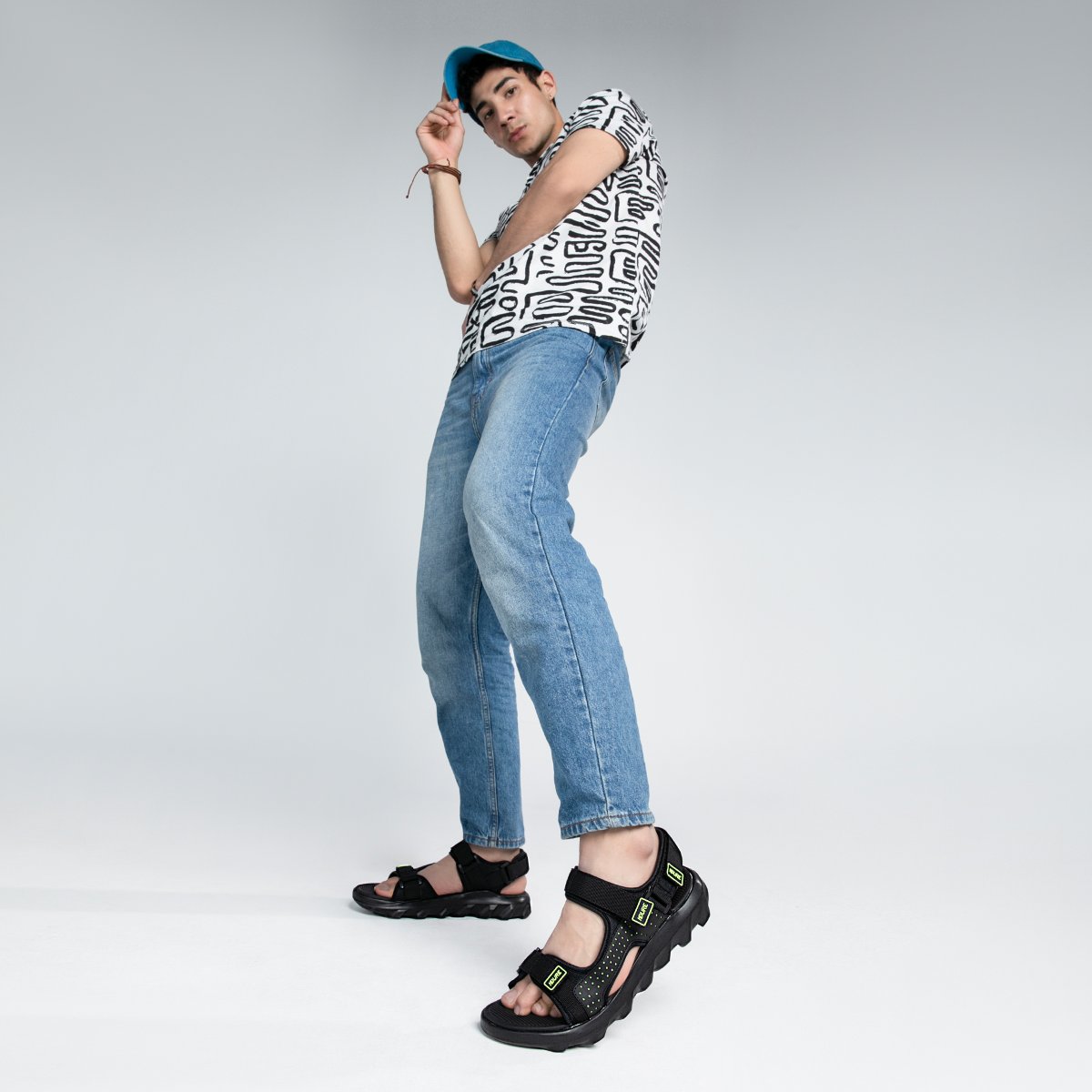 NdurePakistan's tweet photo. NDURE’s New Drops are the style statement you need to make this season!
Choose from a wide variety at NDURE stores or online at https://t.co/qApMgniuoi
Product Code: M-AT-URR-0002
#NDURE #Spring2024 #FashionTrends https://t.co/vm3saTedev