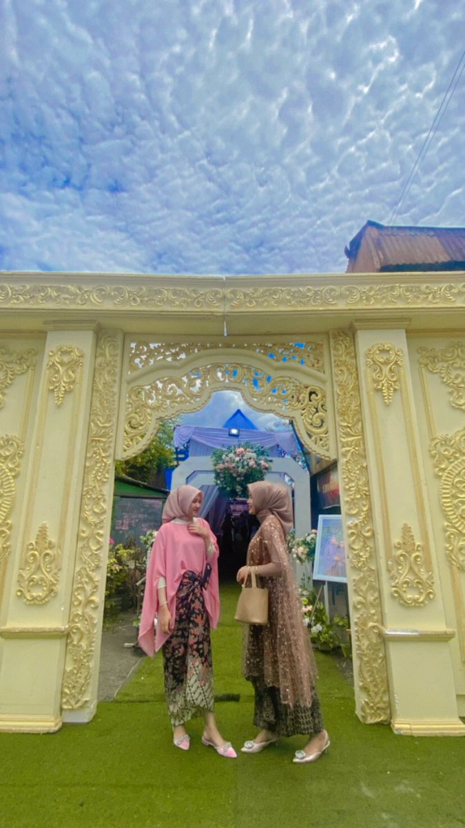 ChestellaS's tweet photo. wedding afii https://t.co/elUEwdyvB5