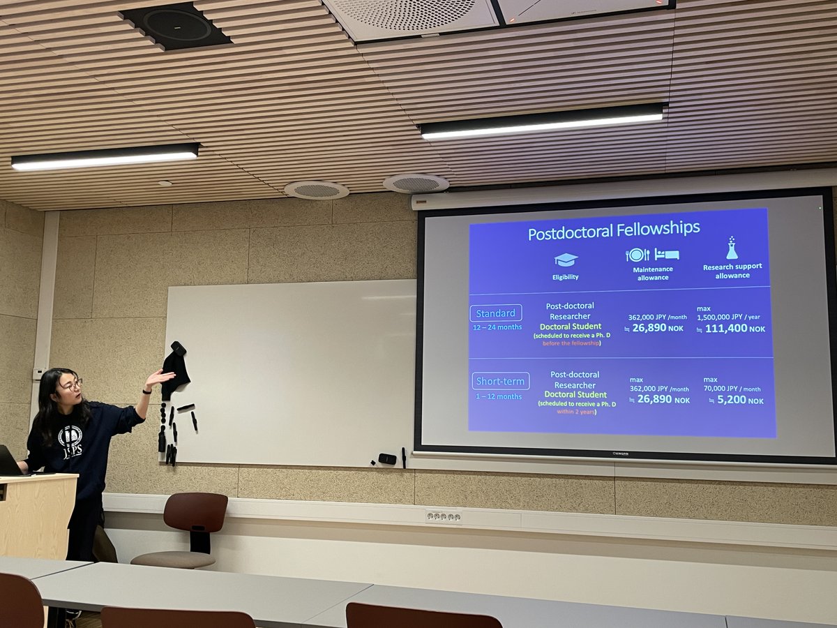 rothkopfAK's tweet photo. We continue at the #NJAN 2024 network meeting at @UiB with a welcome address by @jsps_stockholm containing a great overview of different @jsps_sns fellowships for postdocs and staff for research stays in Japan. The network thanks for the generous support of the 2024 meeting. https://t.co/FxozM9e5Fb
