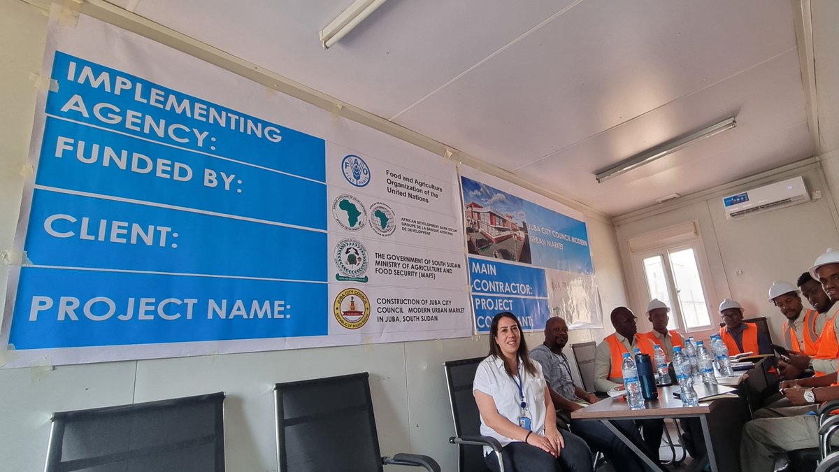 FAOSouthSudan's tweet photo. 🙏 to @AfDBGroup, @FAOSS and @mafs_ss are constructing an urban #ModernMarket in Juba.
Urban market facilities & services are essential elements of the #FoodSupply & distribution system, enhancing food safety & quality standards whilst providing a secure shopping experience 🏬 https://t.co/04LSlTR1At