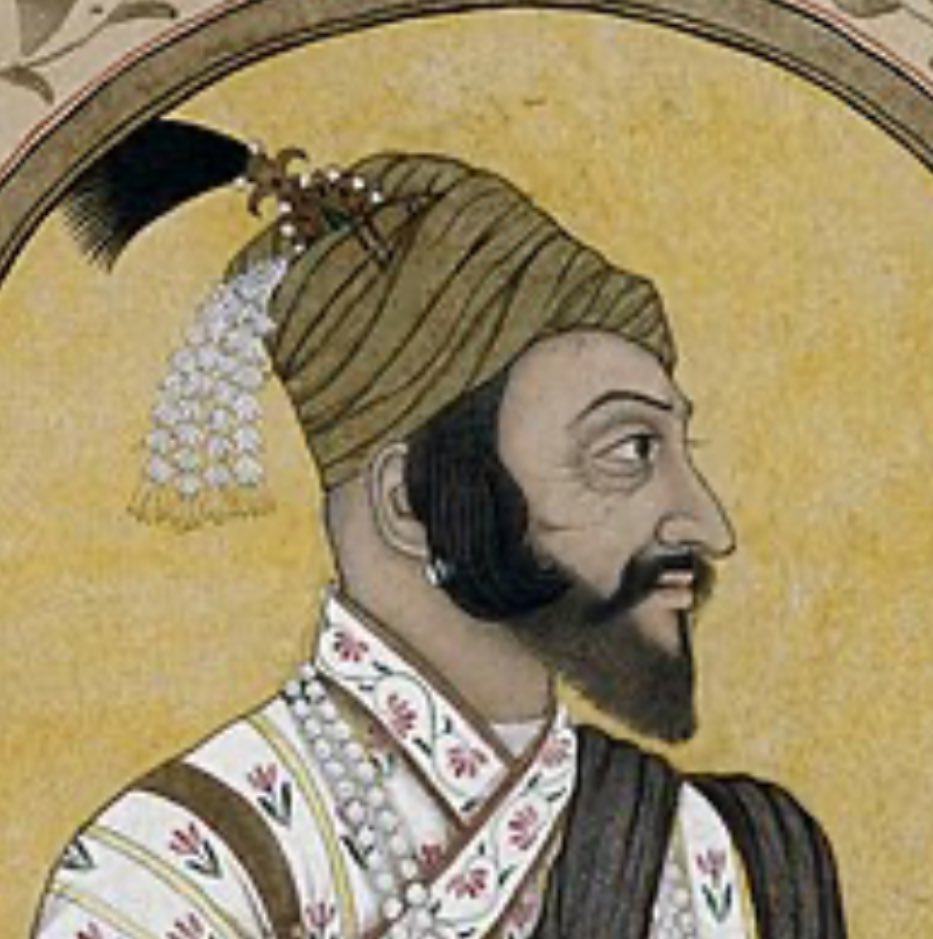 शिवाजी महाराज का राज्य लोक कल्याण, समानता और किसानों और आम जनता के हितों का राज्य था। 

स्वयं जातिगत भेदभाव का शिकार होने के बाद भी वे सभी धर्मों और समाज में समानता और एकता के प्रणेता बने। 

आज उनका जन्मदिन समानता और एकता के मूल्यों को आत्मसात करने का दिन है।