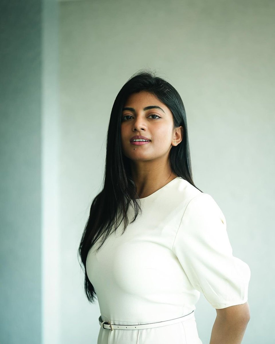 anandhikayaloff's tweet image. It&apos;s promo time 💮🤍✨

#anandhi #kayalanandhi #mangai