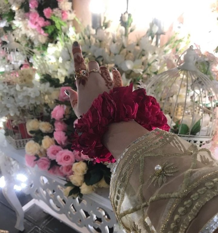 Expensive gifts or gajrayy ?? 🥺
