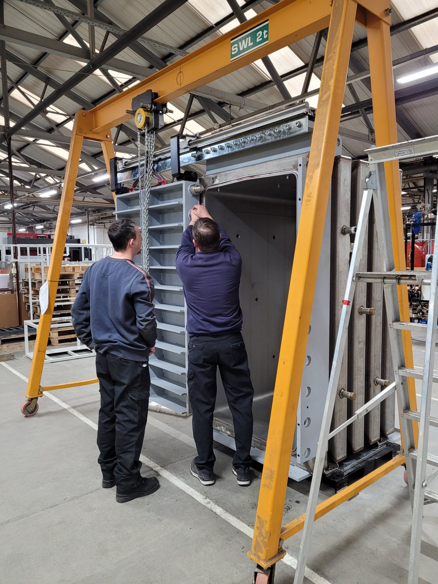 LTESCILTD's tweet image. UPDATE! 🤩 Our 50 cubic foot (1800+ litre capacity) autoclave is coming along nicely now 🛠️ going from weld into piping for base pipe fitting and now in assembly having its door fitted. #qualitybuild #madetolast #bespokedesign #autoclave #ukmanufacturing