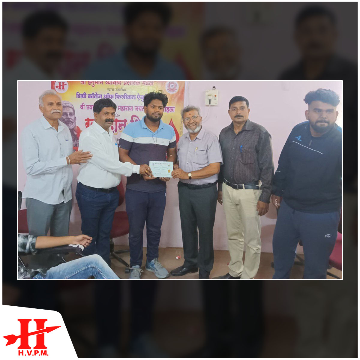 🎉 Celebrating the 394th birth anniversary of Raja Chhatrapati Shivaji Maharaj with a noble cause! 🩸 Our Degree College of Physical Education, under the guidance of Dr. Madhukar Burnase, organized a grand blood donation camp at the council hall. 🙌 #BloodDonation #NobleCause