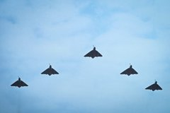 EconomicTimes's tweet photo. #IndianAirForce’s #LCA #Tejas from the "#FlyingBullets" #squadron arrived at the Indian naval air base #INSDigha in #Visakhapatnam for participation in the international exercise #MILAN24, hosted by the #EasternCommand of the #IndianNavy.
🗞️ Catch the day's latest news and updates ➠ https://t.co/7gYV55XK4C