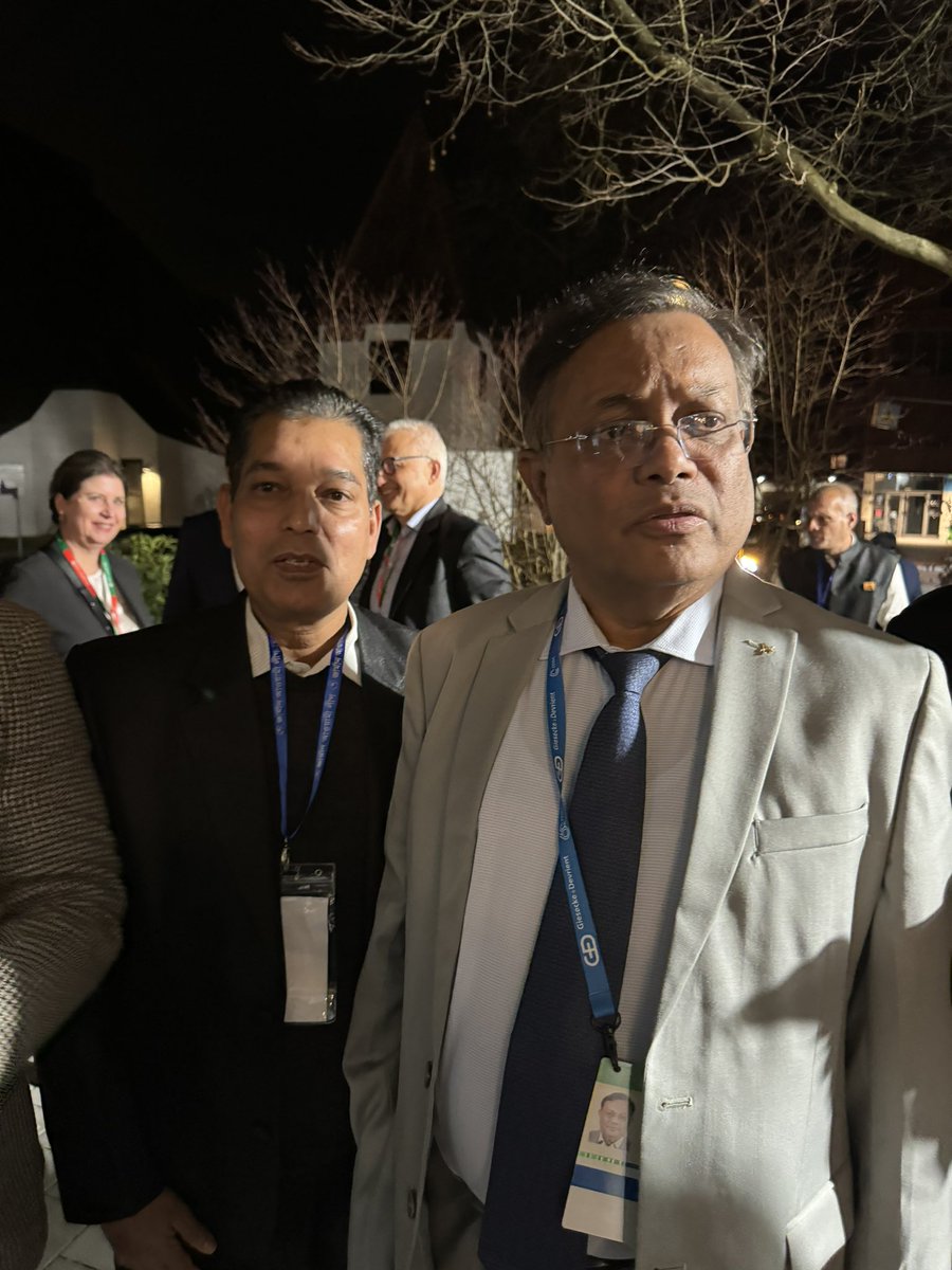 alomkhanit's tweet photo. Munich German with Hon'ble Foreign Minister Mohammad Hasan Mahmud Sir

মাননীয় পররাষ্ট্রমন্ত্রী মোহাম্মেদ হাসান মাহমুদের স্যারের সাথে মিউনিখ জার্মান https://t.co/4S4fGkjsLV