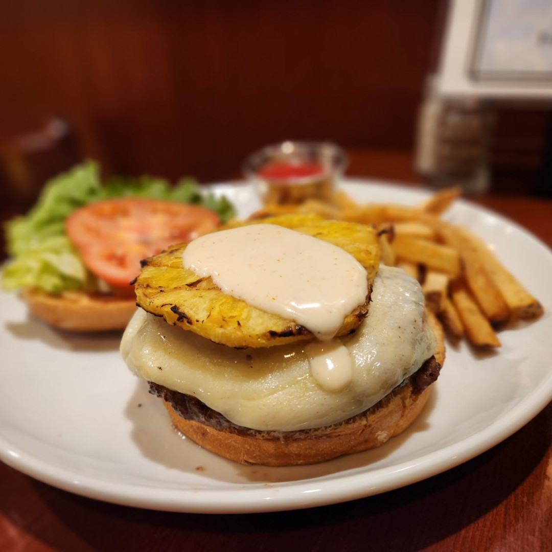 🍍 Feeling Tropical?

Try our Hawaiian Burger this Monday at the Lakehouse!

Gourmet Burger Night is your weekly ticket to flavor town.

🗓️ 4pm to 9pm.

#TropicalTaste #GourmetBurger