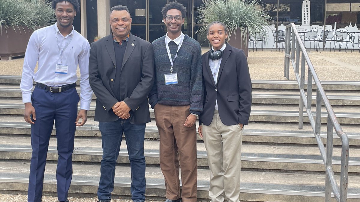 Dr. Kehbuma Langmia and several of our brilliant Annenberg honors students presented at the University of Texas at Austin during the annual National Association of African American Studies Conference. We are so proud of their amazing research and Dr. Langmia's leadership. #CHSOC