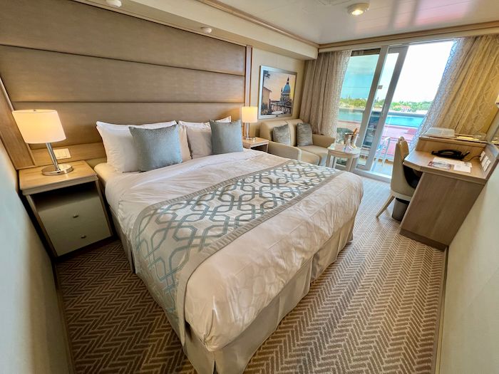 Mousesteps's tweet photo. Our Sky Princess Stateroom E318 Tour (Deluxe Balcony with Obstructed View) with Photos and Video – Princess Cruises: https://t.co/uoX9GYCa0Q #princesscruises #princesscruiseline #skyprincess https://t.co/fAkkdWxfea