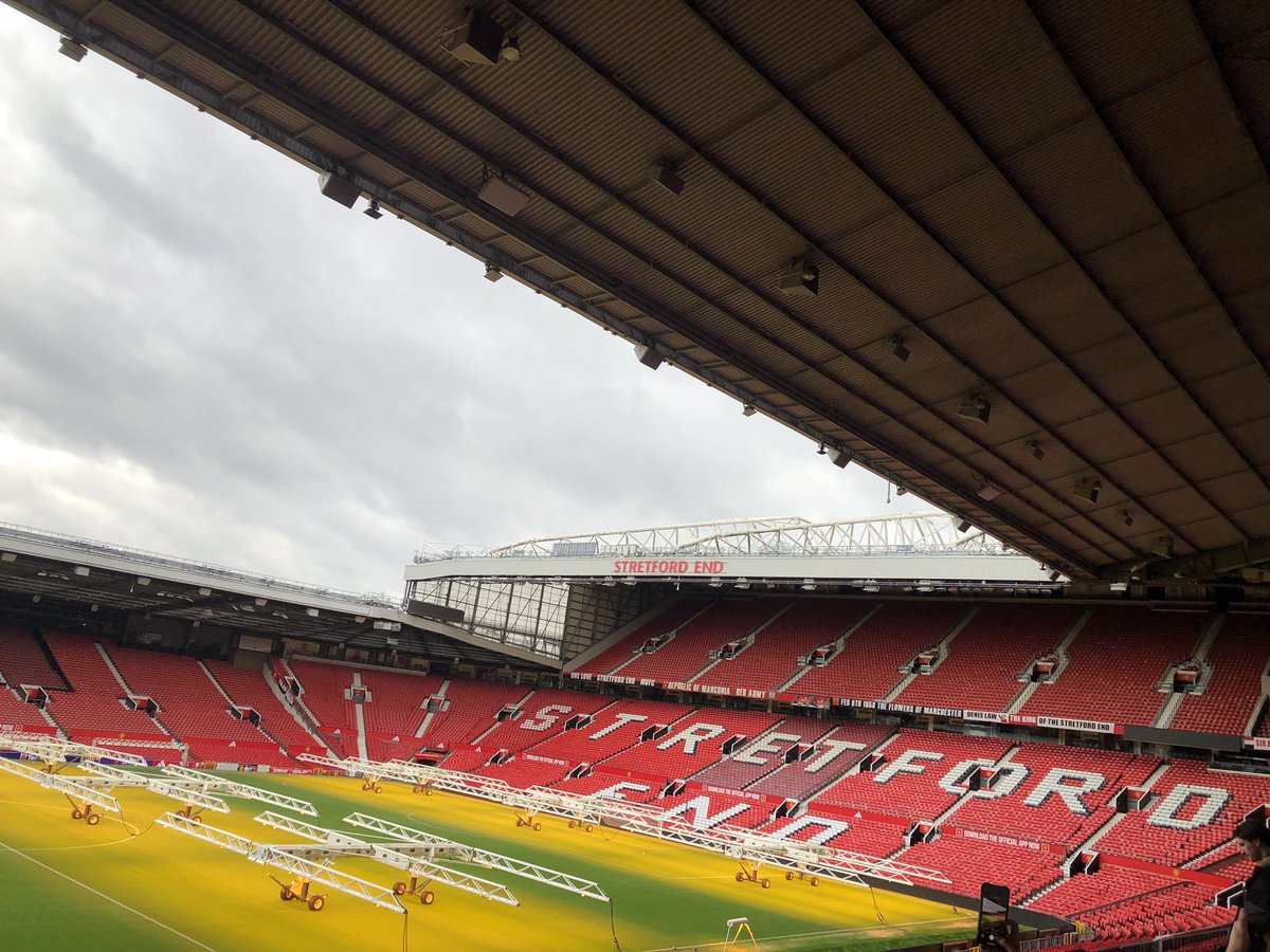 dansweeney1888's tweet photo. Old Trafford is incredible, glory glory Manchester United https://t.co/HeNHTpV4Zz