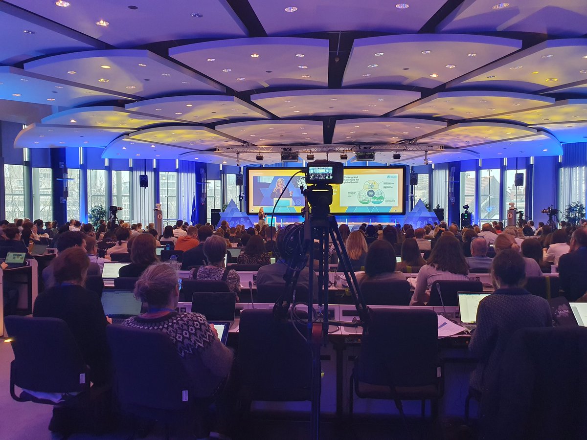 💡 An important message from today's discussions is the need for more policy literate scientists & more science literate decision makers. Looking forward to continue exchanging on the research needs in the field of #climatechange & human health tomorrow! #EUClimateAndHealth