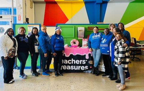 ZPHIB_MTZ's tweet photo. Mu Tau Zeta members volunteered this past weekend at Teachers' Treasures Indy, a non-profit organization that allows teachers and school based staff shop for free school supplies. Thanks to all those who volunteered, 106 teachers took home over $85,000 worth of items! #zphib1920 https://t.co/y9pjmetfcz